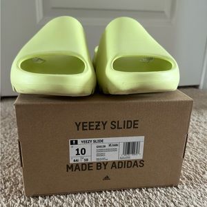ADIDAS YEEZY SLIDE